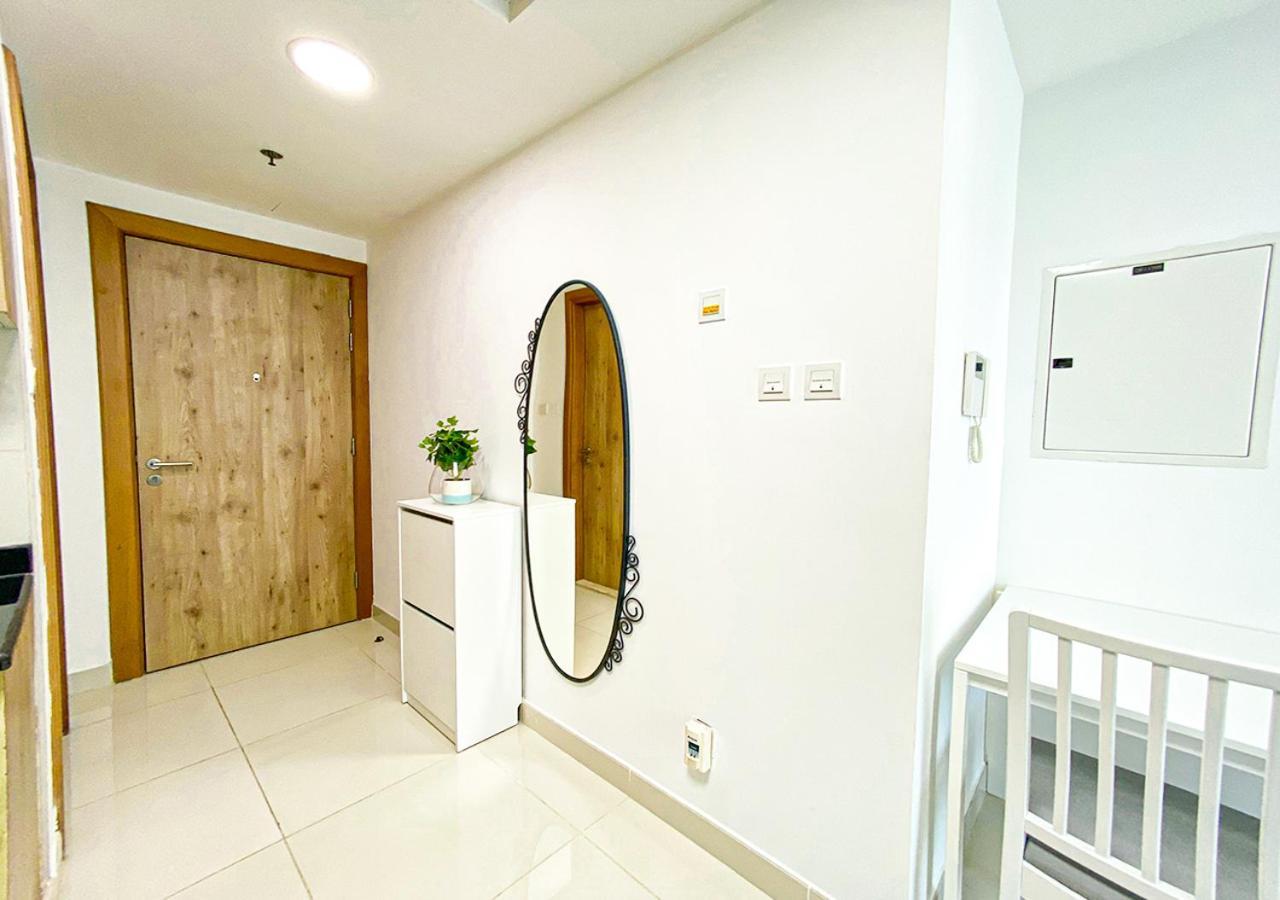 Walk To The Beach Or Enjoy The Amazing View From The Balcony Lejlighed Dubai Eksteriør billede