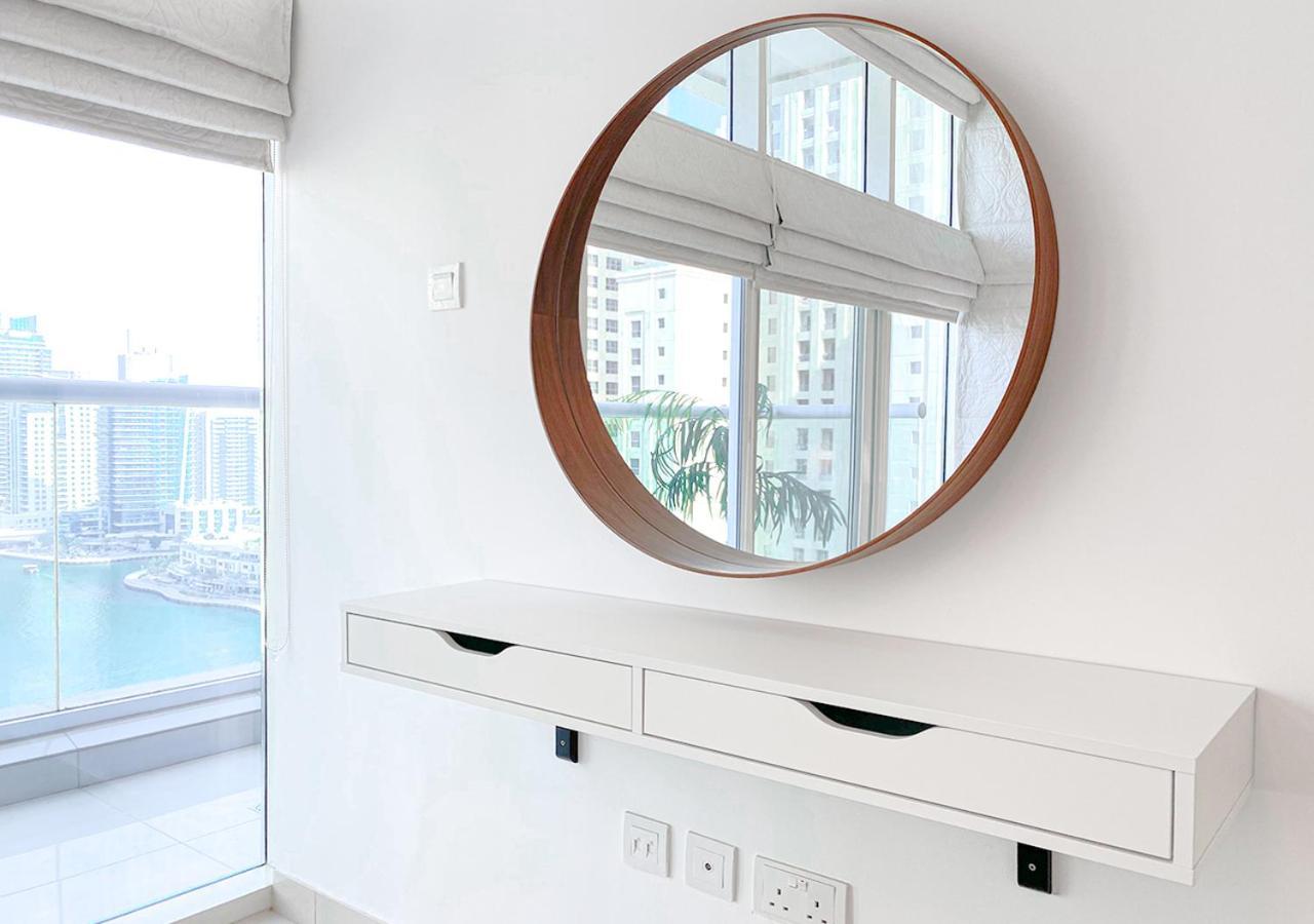 Walk To The Beach Or Enjoy The Amazing View From The Balcony Lejlighed Dubai Eksteriør billede