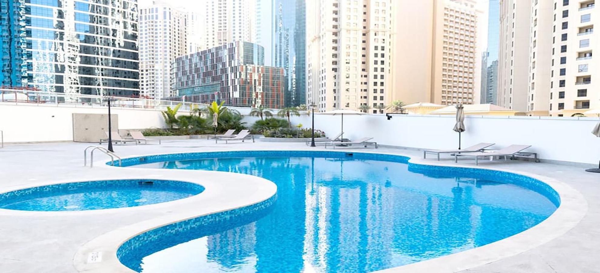 Walk To The Beach Or Enjoy The Amazing View From The Balcony Lejlighed Dubai Eksteriør billede